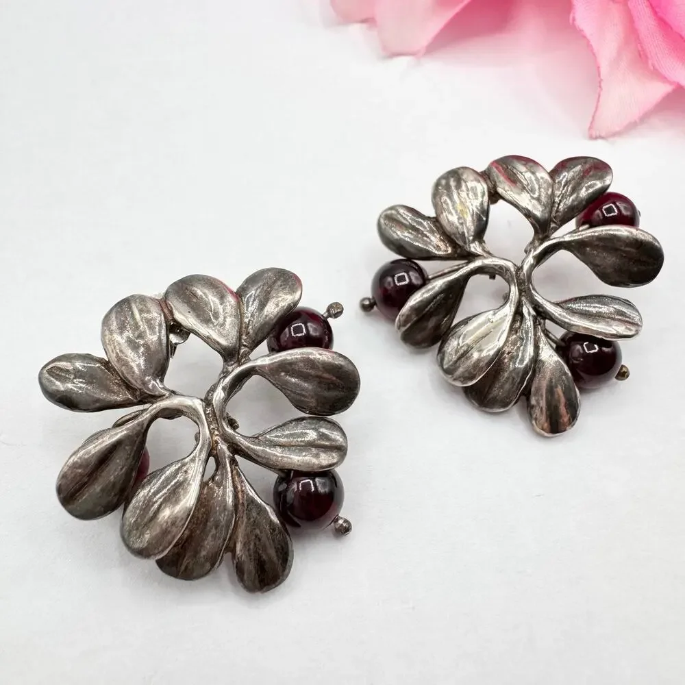 Vintage Silver Leaves Garnet Berry Bead Earrings Forestcore Fairycore Floral